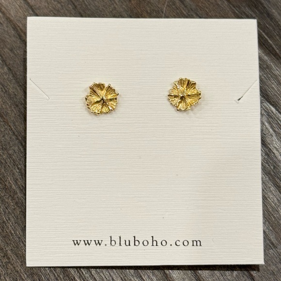 Jilly Box x Bluboho: Little Wildflower Earrings - Picture 3 of 4